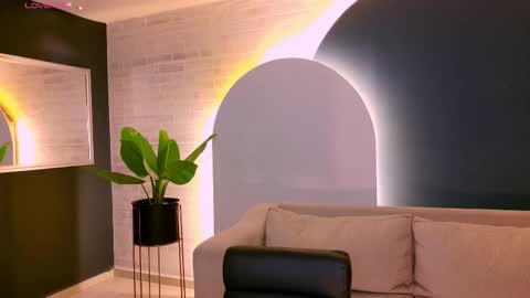 Agatha online show from November 2025 08:21:02 PM