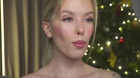 Snapshot of agent_blonde chatting on January 2026 08:45:01 PM May online show from January 2026 08:45:01 PM