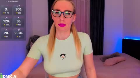 Polly online show from February 2026 03:33:01 PM