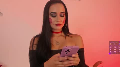 Maggie   online show from October 2025 11:09:01 PM