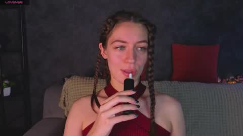 Snapshot of agnes_wells chatting on June 2026 01:07:02 AM agnes wells online show from June 2026 01:07:02 AM
