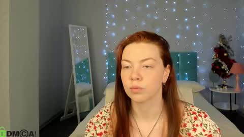 Agnia White online show from December 2025 10:20:01 AM