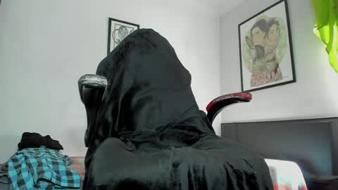Agustin online show from May 2026 08:06:02 PM