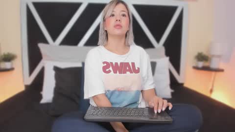 Ahmara  online show from December 2025 12:01:02 PM