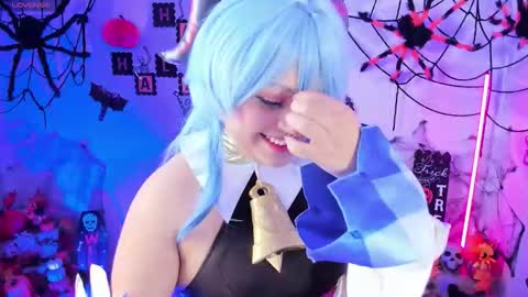 Ahri help me get to 100  online show from October 2025 05:25:01 PM