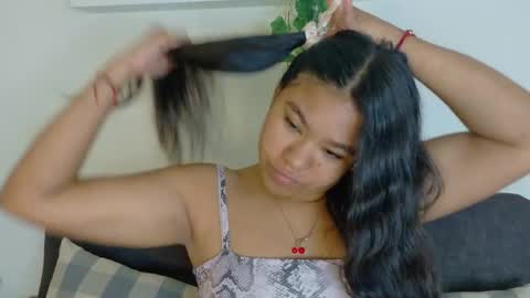AHSLY online show from April 2026 11:49:02 AM