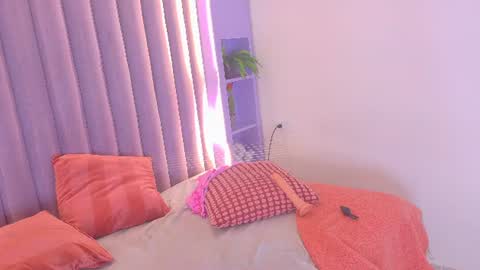 AHSLY online show from June 2026 12:32:02 AM