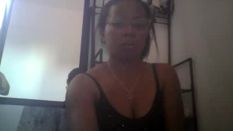Aicha boobs online show from October 2025 01:21:01 PM