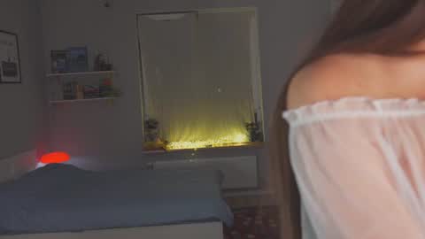 Snapshot of aicharae chatting on July 2026 06:10:02 PM Vicky online show from July 2026 06:10:02 PM