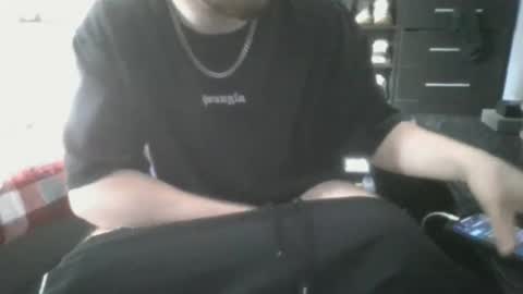 aiden_ball07 online show from April 2026 12:33:01 PM