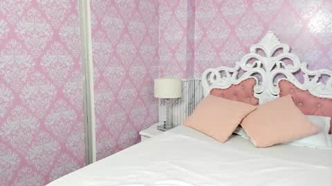   online show from November 2025 01:44:01 AM