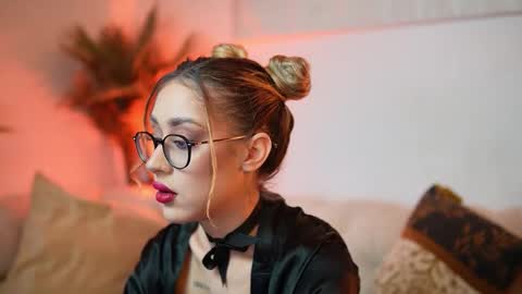  Aileen  online show from December 2025 09:55:01 PM