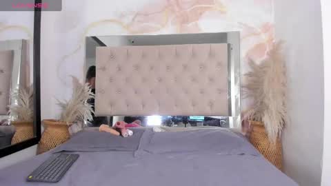 Ainaah  online show from September 2025 12:09:02 PM