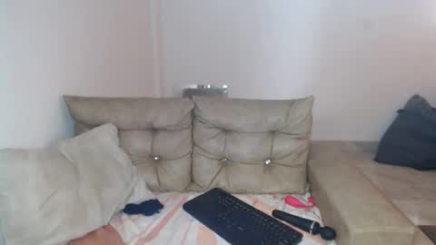 aingeal online show from May 2026 08:03:02 PM