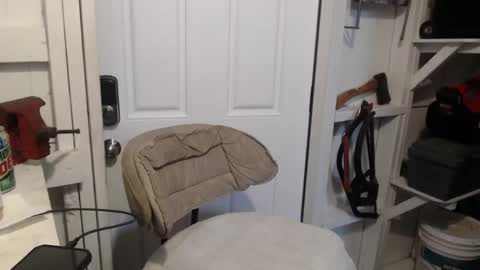 Snapshot of airbornx2n1 chatting on May 2026 03:25:01 AM Leo Airborn Sir Daddy online show from May 2026 03:25:01 AM