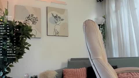 Aisha online show from January 2026 12:44:02 PM