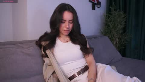 Snapshot of aisha_eilish chatting on May 2026 05:23:01 AM Aisha online show from May 2026 05:23:01 AM