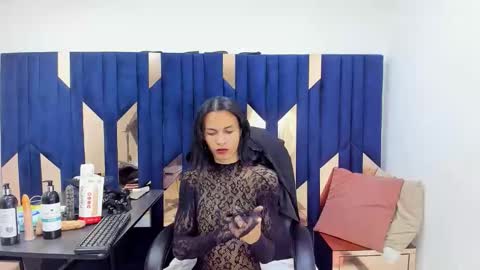 Aisha online show from November 2025 04:34:02 AM