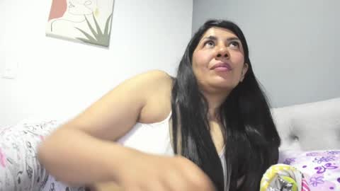 Katie   online show from December 2024 11:58:01 PM