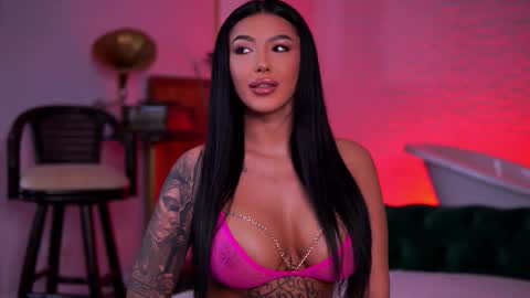 Maddy online show from November 2025 07:25:02 PM