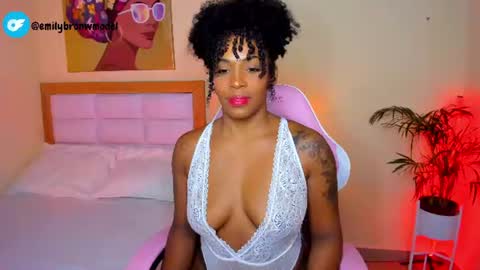 Snapshot of aitana_brown chatting on June 2026 10:19:02 PM Aitana Brown online show from June 2026 10:19:02 PM