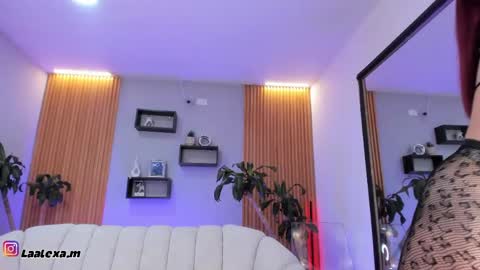 Snapshot of aixa_charless chatting on May 2026 01:19:01 PM Aixa online show from May 2026 01:19:01 PM