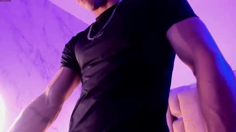 akazaboy online show from December 2025 05:25:01 AM