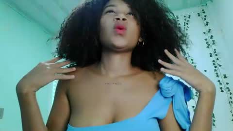 akemy_saunderz online show from July 2026 03:11:01 AM