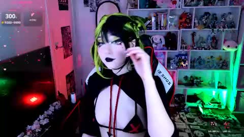Aki online show from July 2026 07:04:01 PM