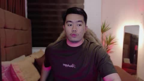 Snapshot of akihiro_morningstar chatting on December 2025 10:33:01 AM Dave online show from December 2025 10:33:01 AM