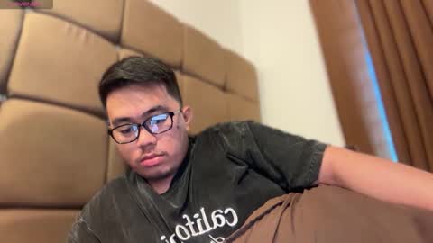 Snapshot of akihiro_morningstar chatting on April 2026 11:37:02 PM Dave online show from April 2026 11:37:02 PM