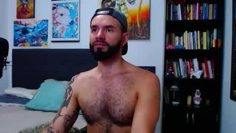 akiles online show from October 2025 11:09:01 PM