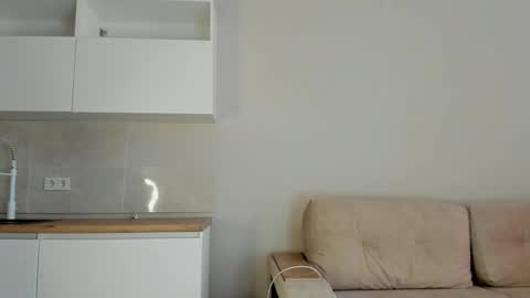 Akime online show from October 2025 04:07:02 AM