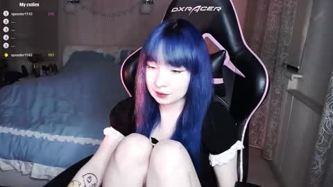 akirahartyx online show from September 2025 04:28:02 PM