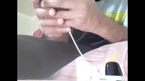 Snapshot of akram_40 chatting on May 2026 10:17:01 PM Brown arab man online show from May 2026 10:17:01 PM