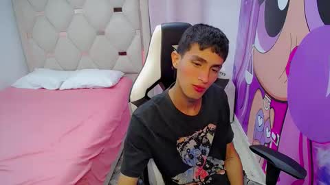 Akyra latin online show from February 2026 11:50:01 AM