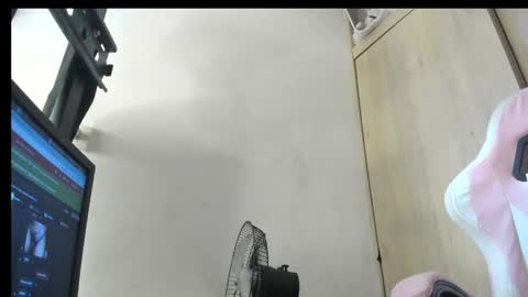 Snapshot of alahia66 chatting on May 2026 01:05:02 PM alahia66 online show from May 2026 01:05:02 PM