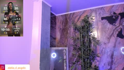 ALAHIA online show from February 2026 06:03:01 PM