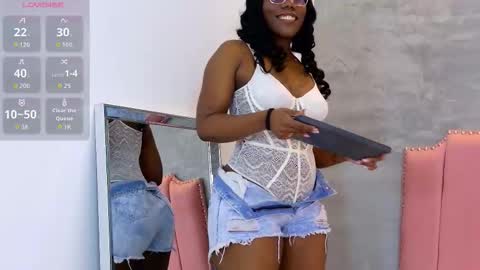 alaia_colins online show from January 2026 03:22:02 AM