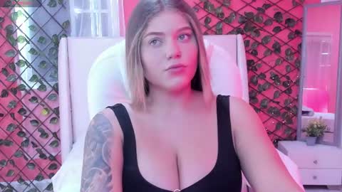Snapshot of alaia_greyy chatting on July 2026 05:49:02 PM Alaia online show from July 2026 05:49:02 PM