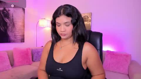 Snapshot of alaiia7 chatting on June 2026 07:06:02 PM Alaia online show from June 2026 07:06:02 PM