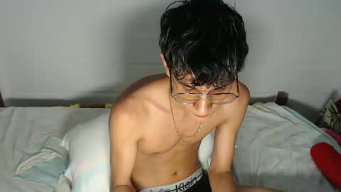 Snapshot of alan048 chatting on May 2026 06:47:02 PM ALAN online show from May 2026 06:47:02 PM