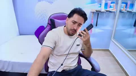 Snapshot of alan_allexander chatting on June 2026 12:02:02 AM ALAN online show from June 2026 12:02:02 AM
