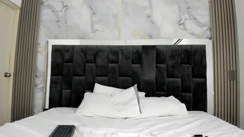 Snapshot of alan_blacke chatting on October 2025 07:43:01 PM alan_blacke online show from October 2025 07:43:01 PM