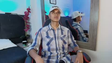 Snapshot of alan_colthon chatting on May 2026 04:10:02 AM alan_colthon online show from May 2026 04:10:02 AM