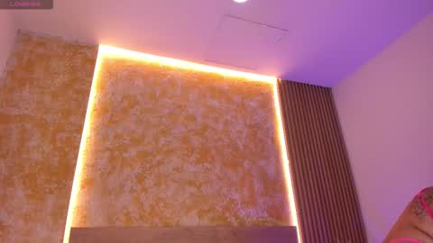 alana_2916 online show from December 2025 03:56:01 AM