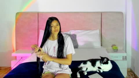             online show from January 2025 05:22:02 AM