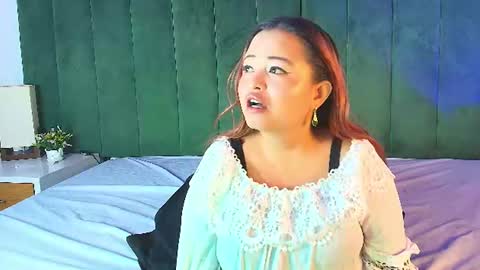 Snapshot of alana_petite chatting on July 2026 02:45:01 PM ALANA PETITE online show from July 2026 02:45:01 PM