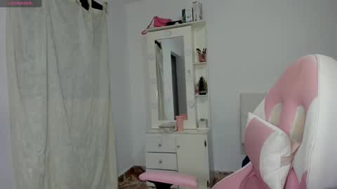 Alana. online show from January 2026 02:03:01 AM