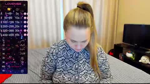 Snapshot of alanabrox chatting on January 2025 09:46:01 AM Julia online show from January 2025 09:46:01 AM